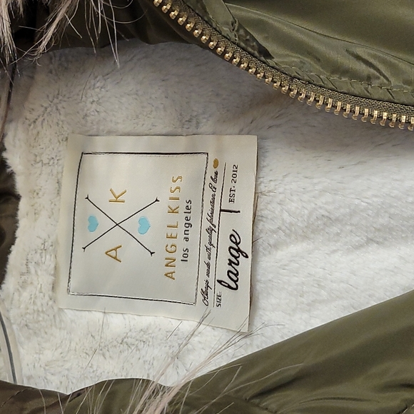 Army green jacket with pink fur - Picture 3 of 3